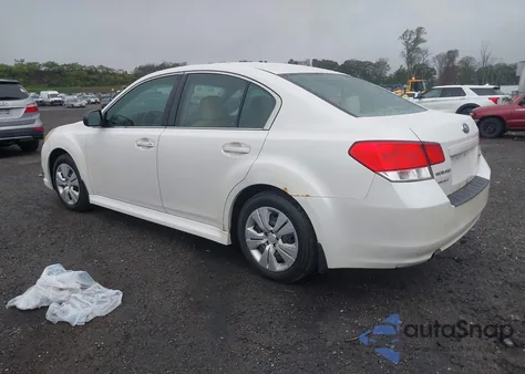 2011 Subaru Legacy 2.5I z USA, uszkodzony, nr VIN 4S3BMBA60B3263991